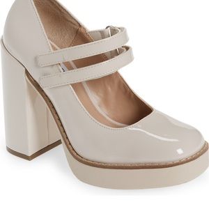 Steve Madden twice Mary Jane platform pump